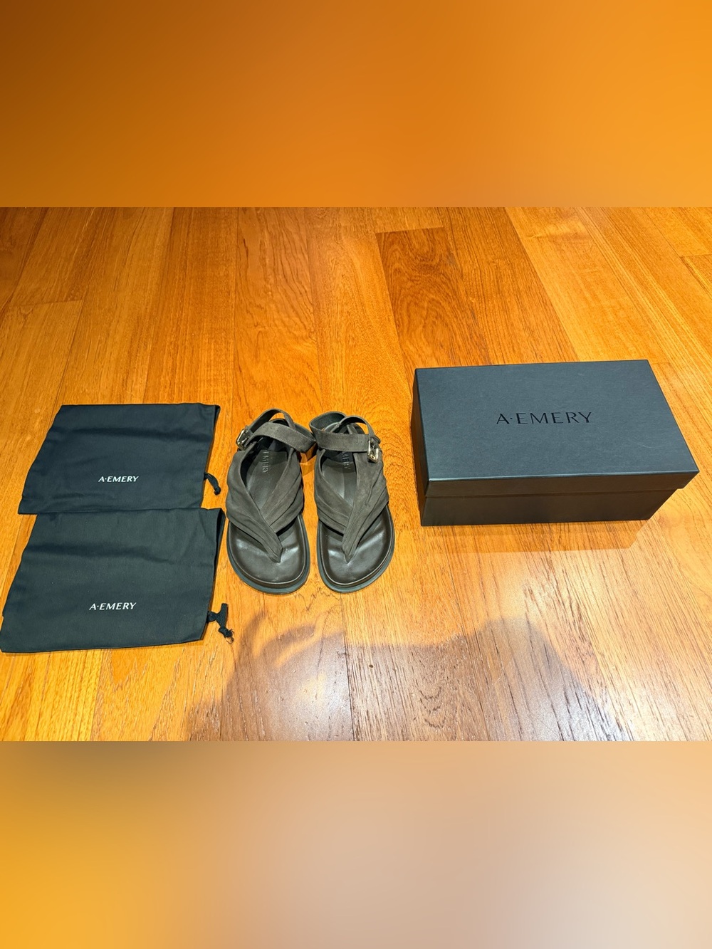 A Emery sandals - Picture 4 of 5